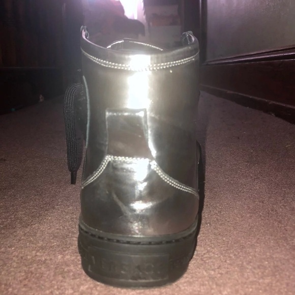 Versace Hightop Men Sneakers - Picture 3 of 6